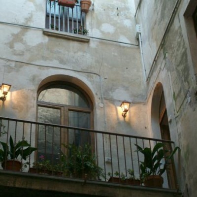 BedAndBreakfast Sant' Andrea- corte interna al palazzo